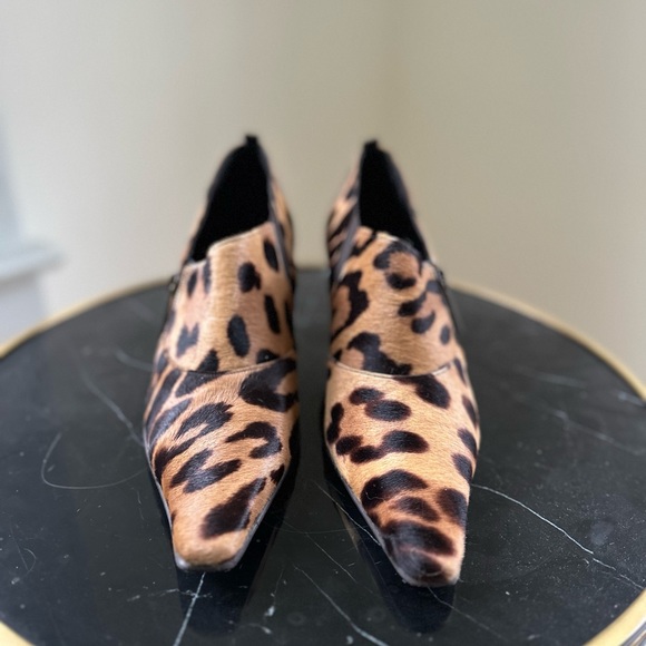 Donald J Pliner Leopard Booties size 8-1/2 - Picture 6 of 8